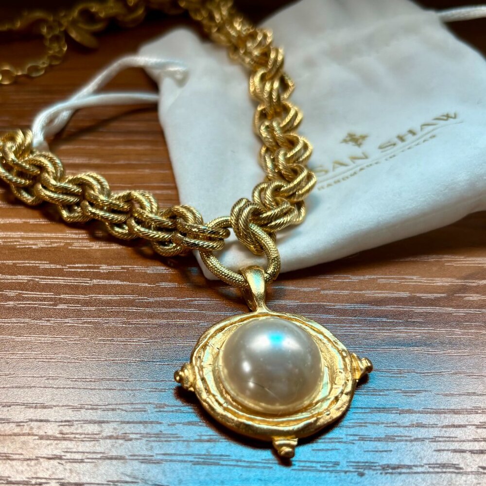 San Shav Gold Rope-Chain Necklace with Pearl Center Pendant